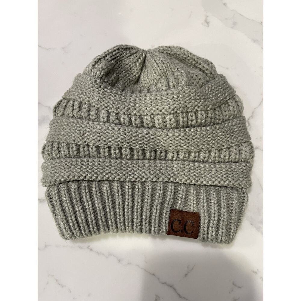 C. C. Cable Knit Hat Beanie Gray
